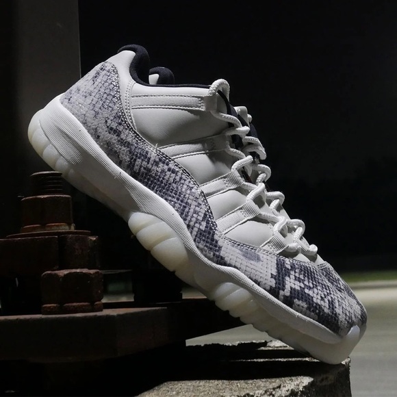 The Air Jordan 11 Low LE “Snakeskin” sz 11.5 main image 10